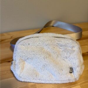 Lululemon NWT shearling belt bag
